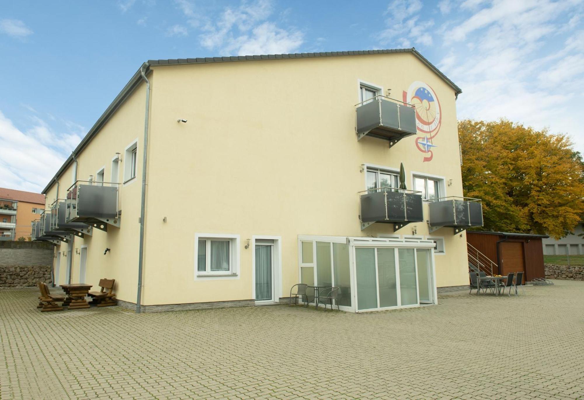 Boardinghouse Schellenberg Hotel Donauworth Bagian luar foto